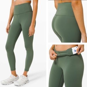 Lululemon wunder trains